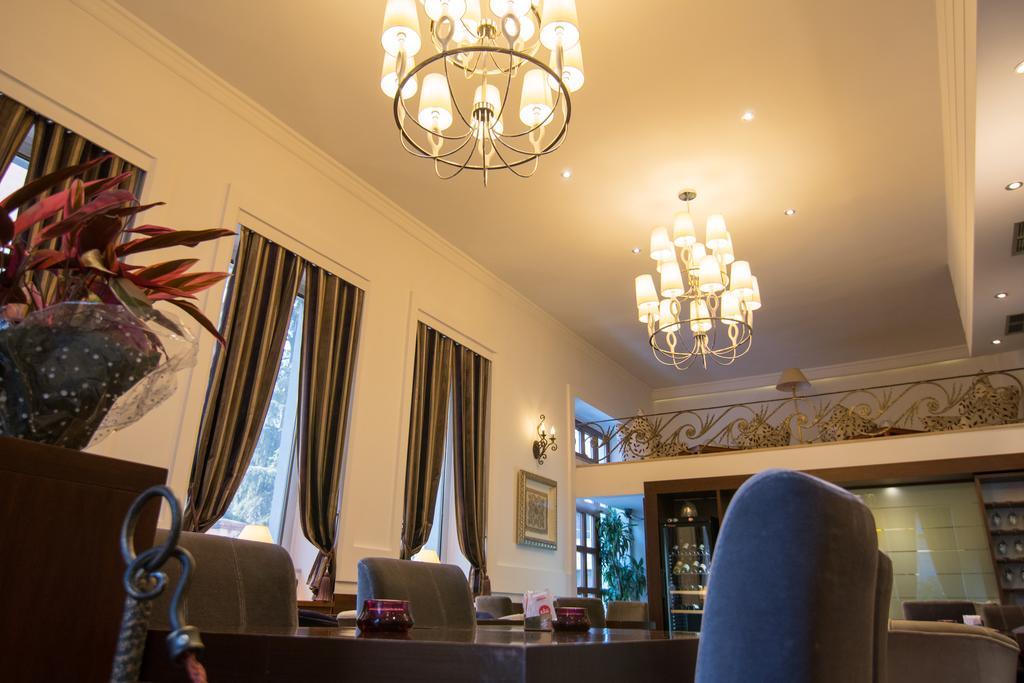 Boutique Hotel Kotoni Tirana Exteriör bild